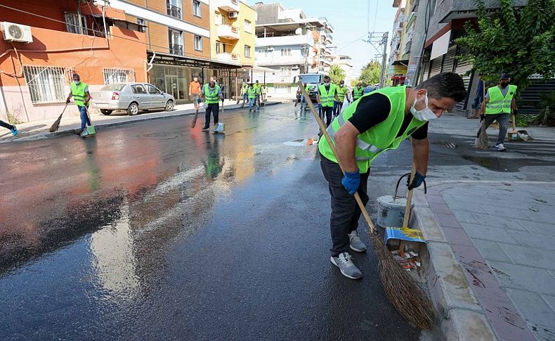 Buca sokaklarında dip köşe sonbahar temizliği