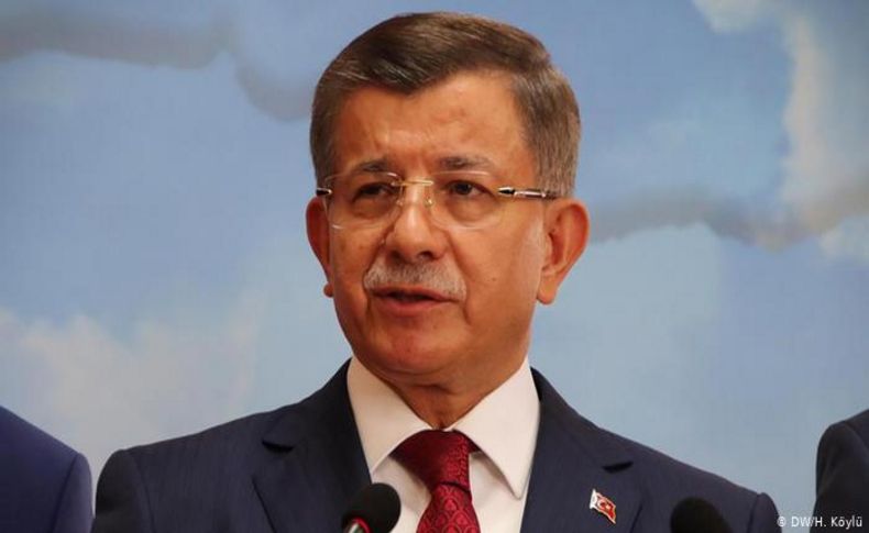 Davutoğlu'dan 17-25 Aralık itirafı: Sayın Erdoğan’a ‘yapmayın’ dedim