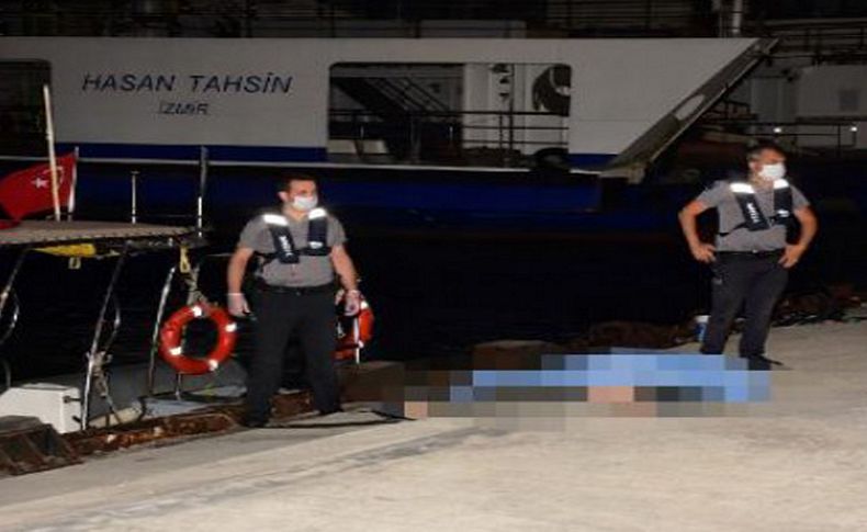 İzmir'de denizden ceset çıktı
