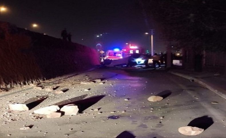 İzmir'de kontrolden çıkan araç yan yola uçtu: 1 ölü