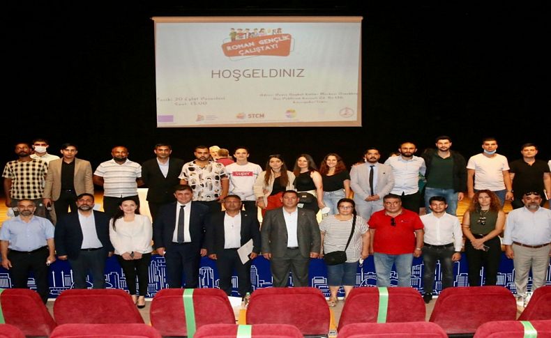 Karşıyaka, Roman Gençlik Çalıştayı’na ev sahipliği yaptı