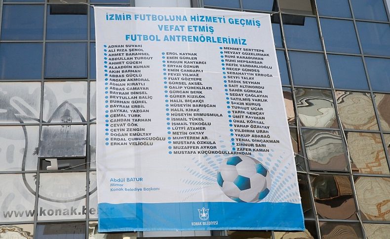 Konak’ta futbol camiasına yakışan anma