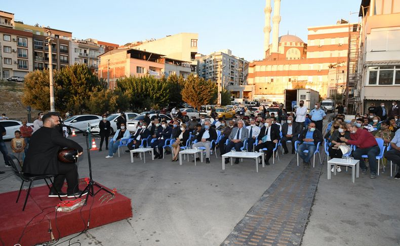 Neşet Ertaş Karabağlar'da unutulmadı