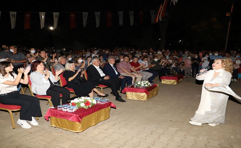 Ödemiş’te kurtuluş coşkusu türkülerle yaşandı