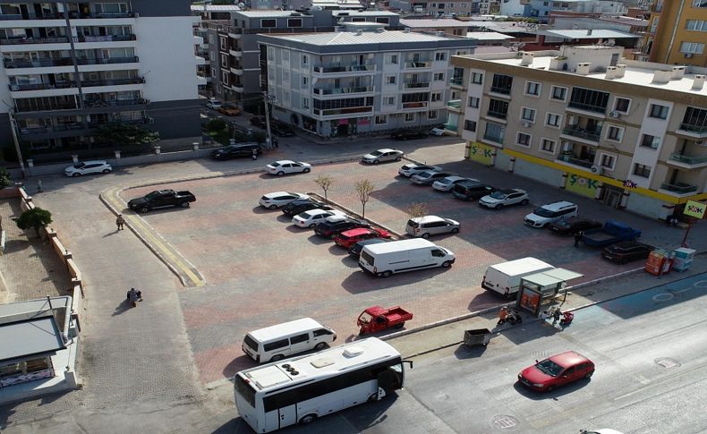 Ücretsiz otoparklar Buca trafiğine nefes aldırdı