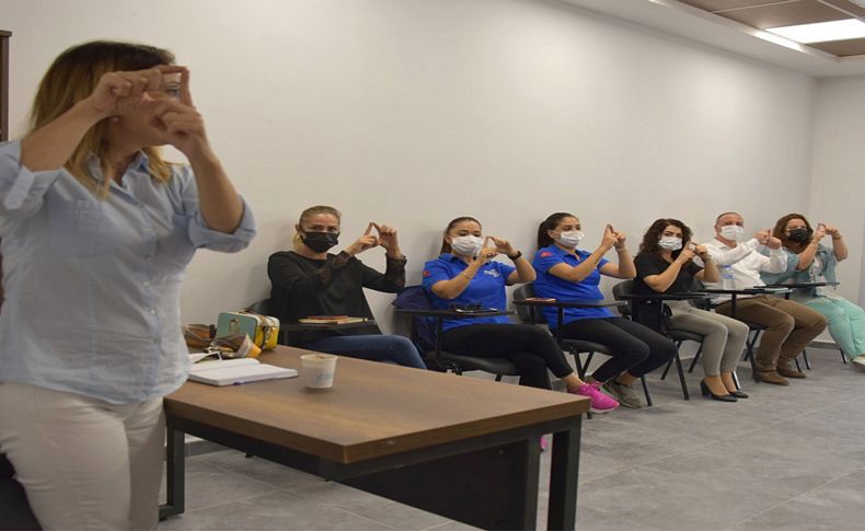Aliağa Belediyesi işaret dili kursları başladı