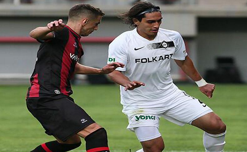 Altay'da Naderi şoku!