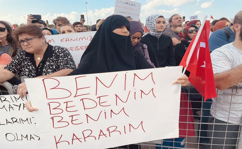 Aşı karşıtlarından bir miting de İzmir’de