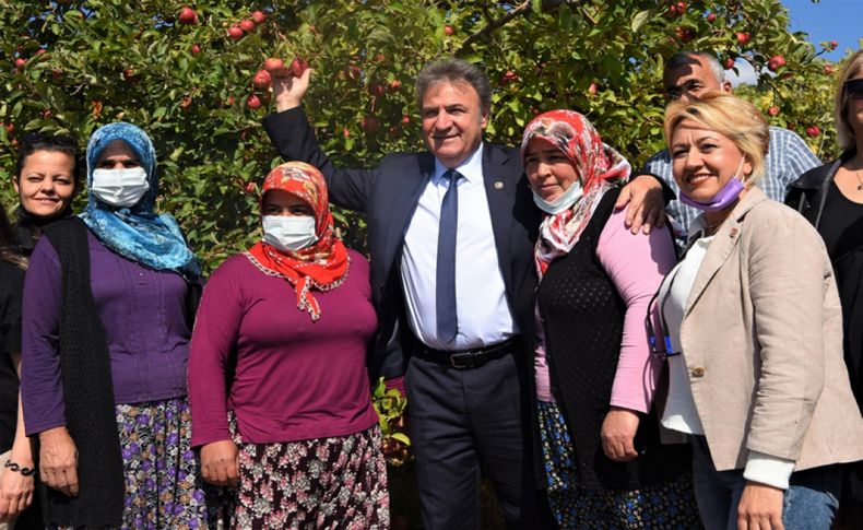 Başkan İduğ Bornovalı kadın çiftçileri unutmadı