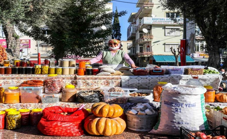 Buca’da köylüden halka satış pazarı