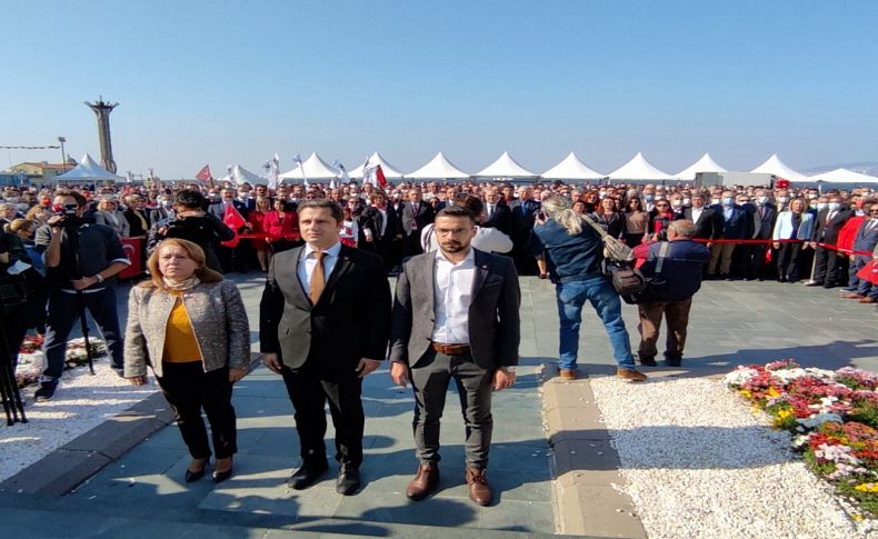 CHP İzmir’den 29 Ekim’de gövde gösterisi: Halkımız sandıkta hesabı kesecek