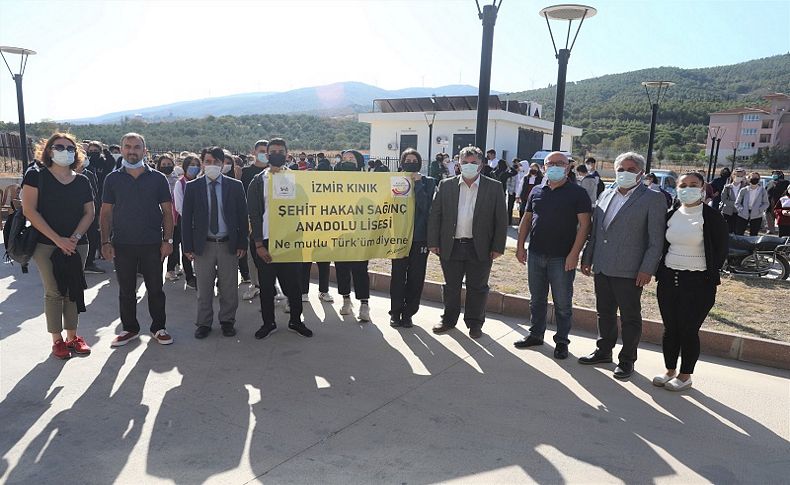 Doktor Başkandan öğrencilere Covid-19 aşısı