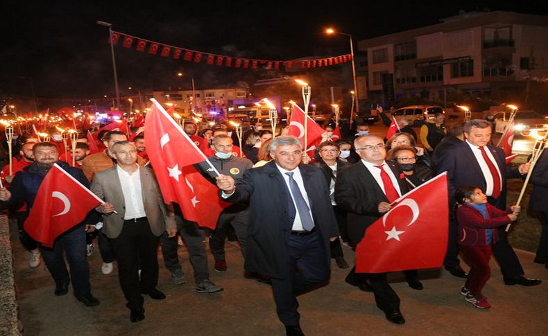 Güzelbahçe’de 98. yıl coşkusu yaşandı