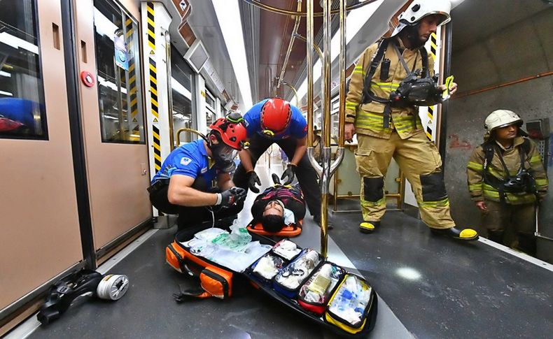 İzmir Metrosu'nda yangın tatbikatı