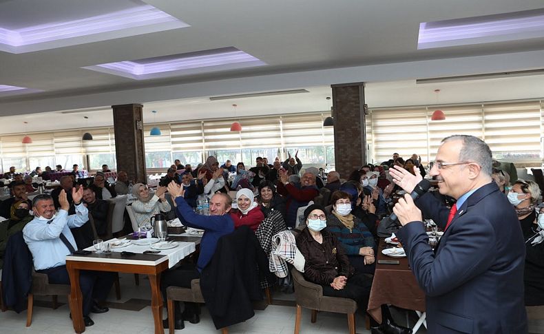 AK Partili Sürekli, CHP'li Büyükşehir Belediyesi'ni eleştiri yağmuruna tuttu!