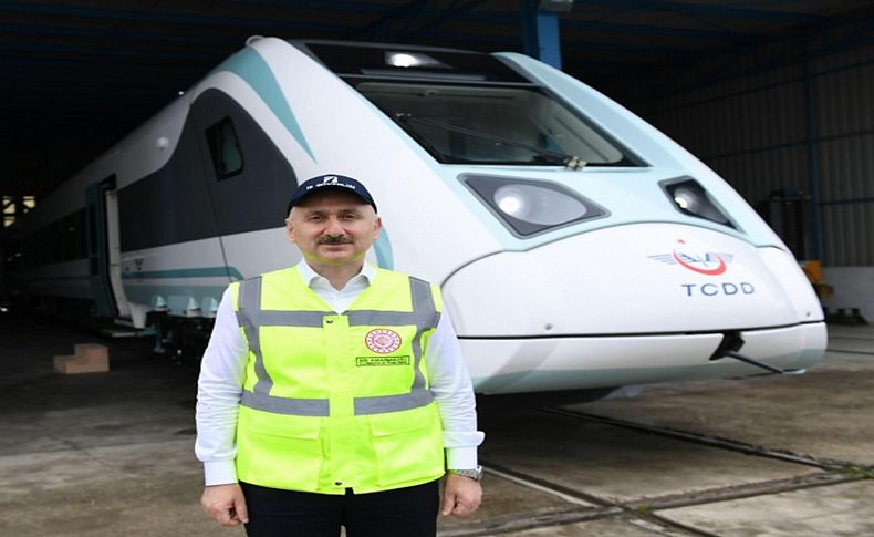 Bakan müjdeyi verdi: İlk yerli elektrikli tren geliyor