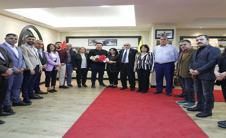 CHP Buca’dan Başkan Erhan Kılıç’a tam kadro ziyaret