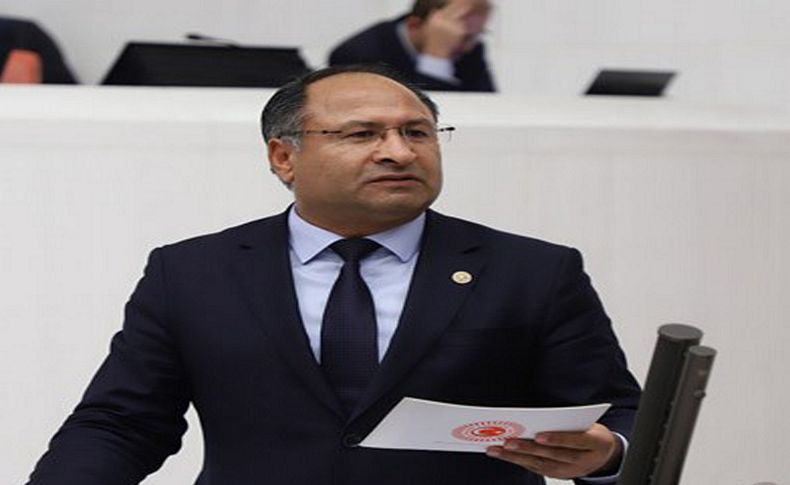 CHP'li Purçu: 'Üç Kuruş' yayından kaldırılmalıdır