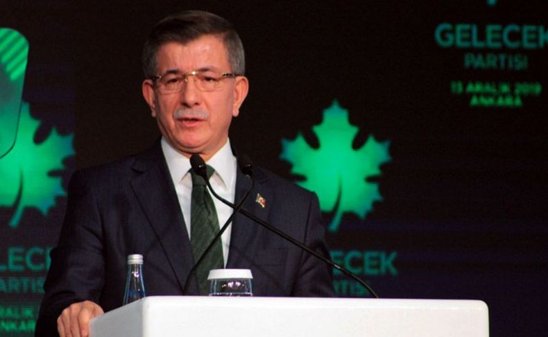 Davutoğlu: Maliye Bakanı fiilen şu anda görevde değil
