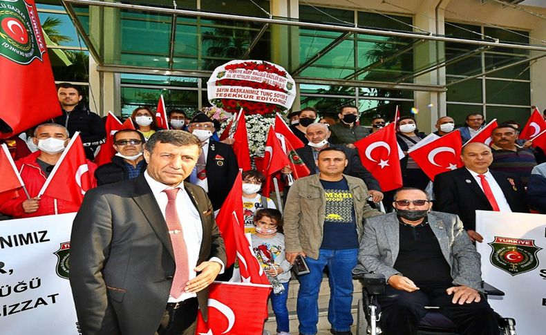 Gazi ve şehit yakınlarından Soyer'e teşekkür