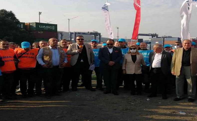 İzmir'de işten çıkarılan işçiler için eylem