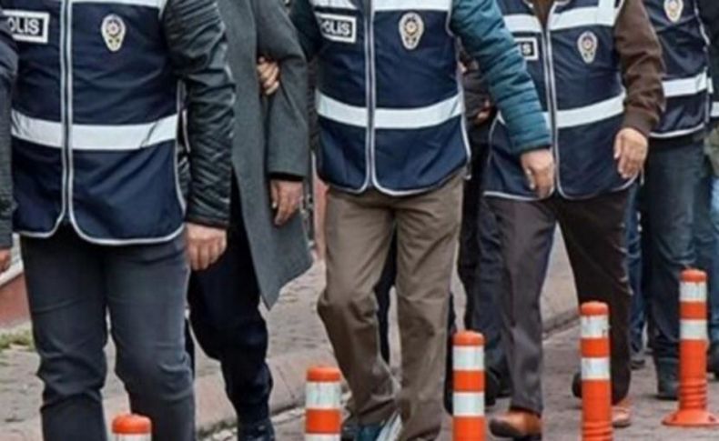 İzmir'de FETÖ’nün gaybubet evlerine operasyon: 31 gözaltı