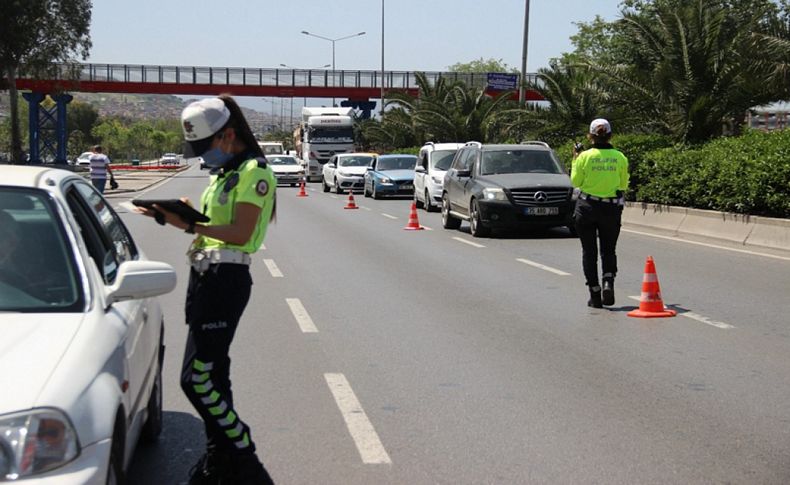 İzmir'de haftalık trafik denetimi: Sürücülere ceza yağmuru