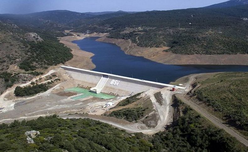 İzmir kuraklık tehdidiyle karşı karşıya: Barajlar yine alarm vermeye başladı!