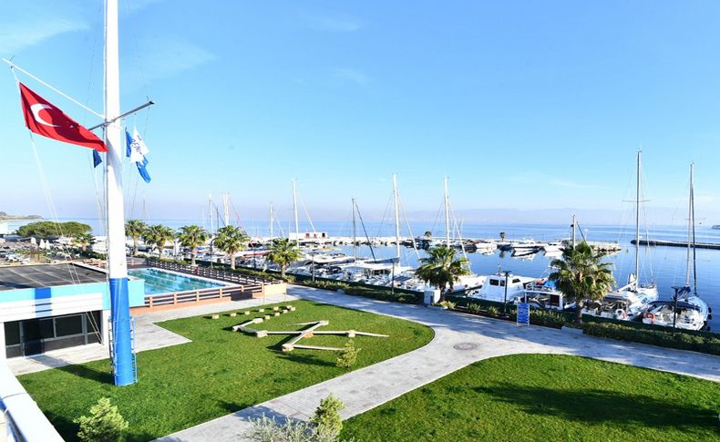 İzmir Marina yeni yüzüyle kentin gözdesi