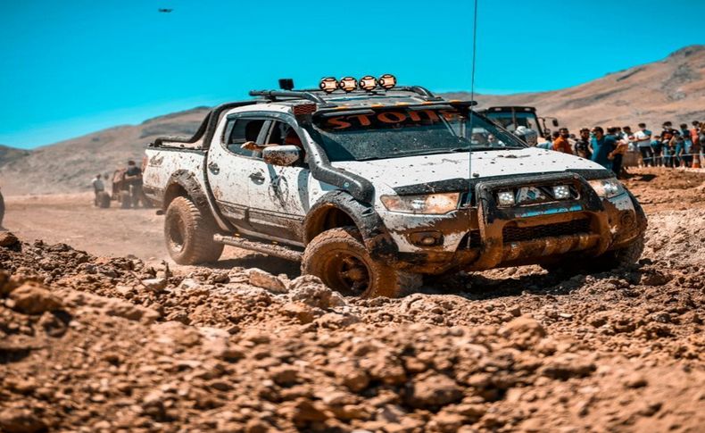 Menderes’te Off Road rüzgarı