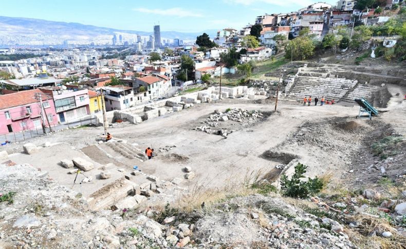 Smyrna Antik Kenti'nde sürpriz buluntu