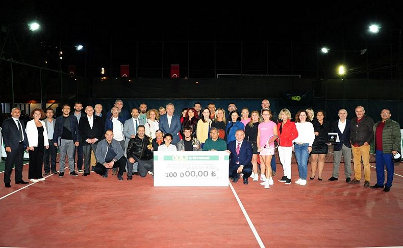 Tenis turnuvası eğitime destek oldu