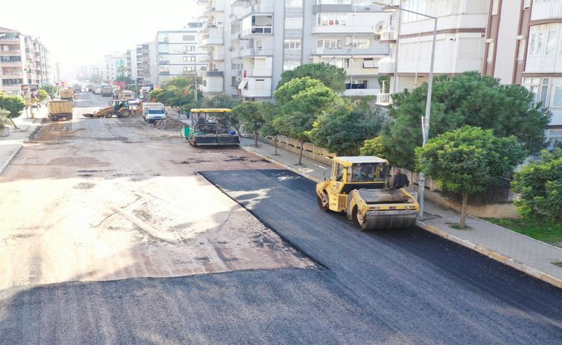 Torbalı’da yol çalışmaları 8 ekiple devam ediyor