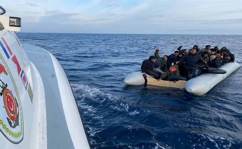 Yunanistan'ın ölüme ittiği göçmenleri Sahil Güvenlik kurtardı