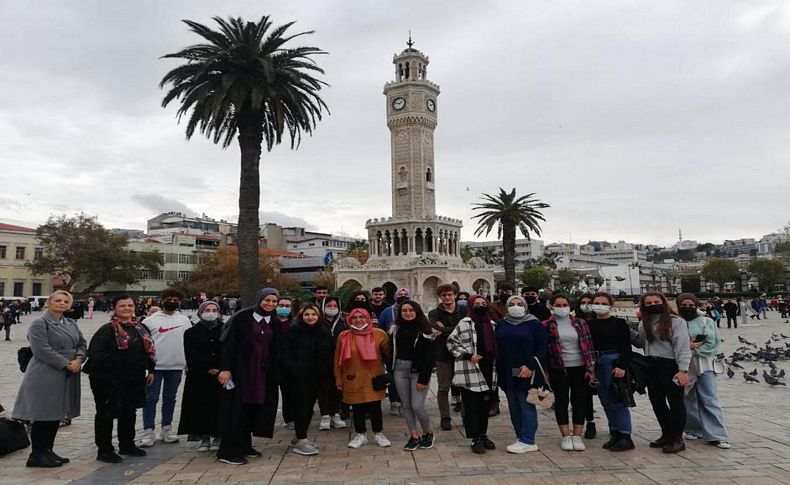 Büyükşehir “Gençlere Kucak Açıyor”