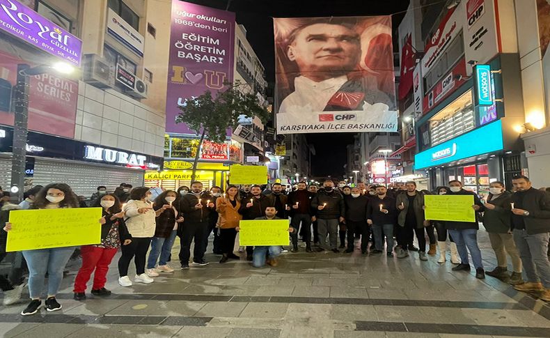 CHP Karşıyaka Gençlik'ten mumlu protesto