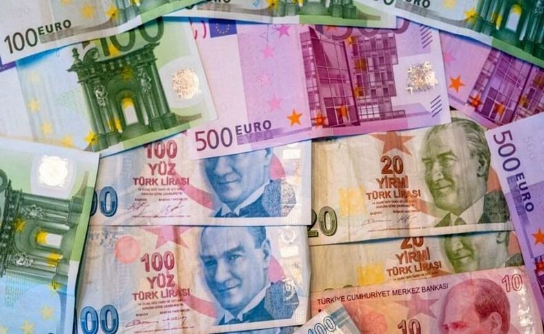 Dolar ve Euro’da baş döndüren oynaklık