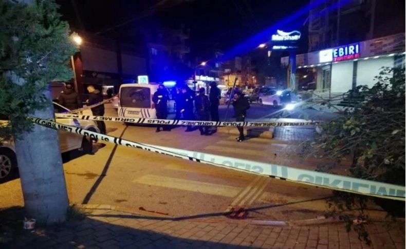 İzmir'de 'halay başı' kavgasında biri ağır üç yaralı