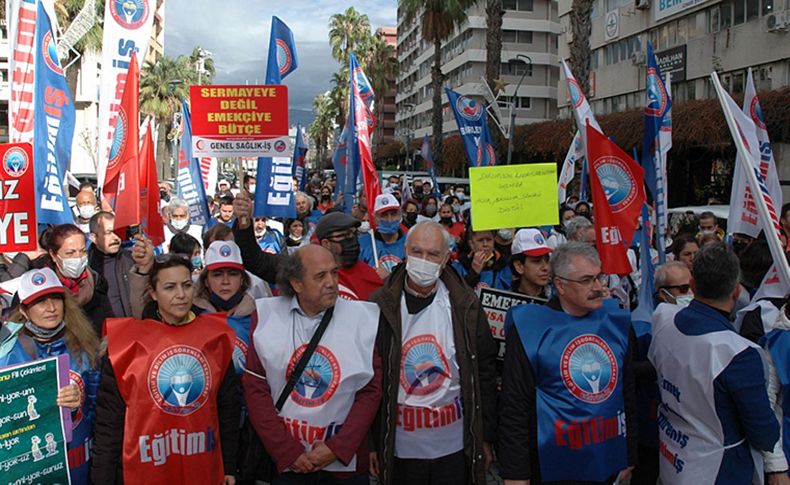 İzmir'de öğretmenler iş bıraktı: Maaşlara yüzde 100 zam talebi