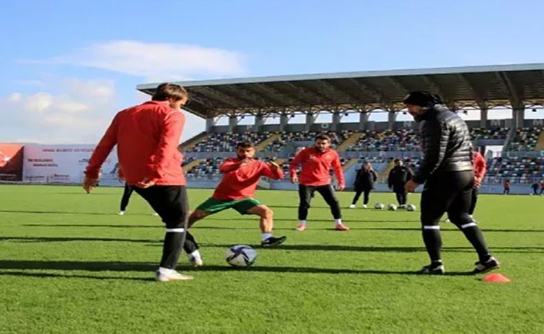 Karşıyaka, Bornova Stadı'nda siftah yapıyor