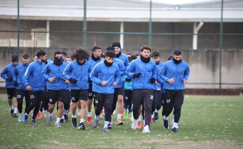 Menemenspor'un deplasman karnesi zayıf