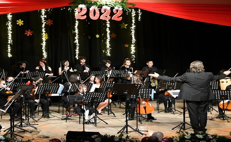 Narlıdere Çocuk Senfoni Orkestrası büyüledi