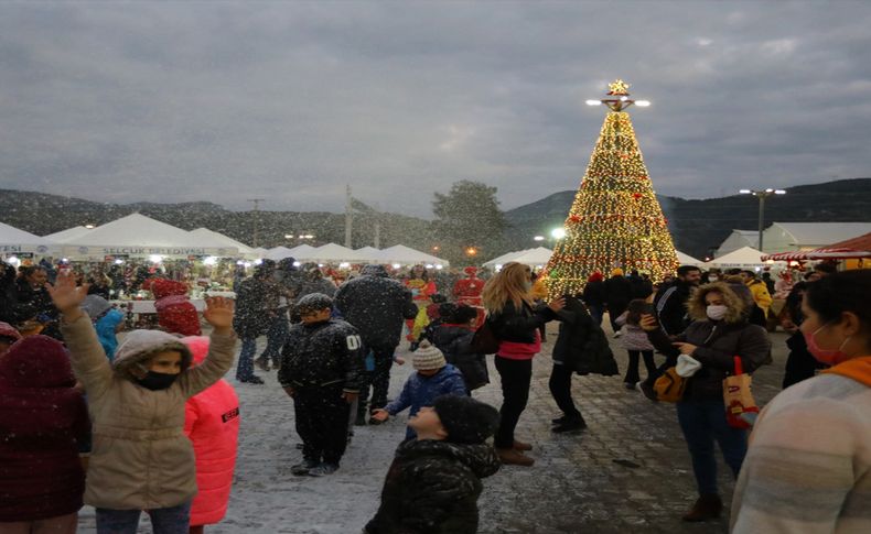Selçuk'ta 'Yeni Yıl Panayırı' açıldı