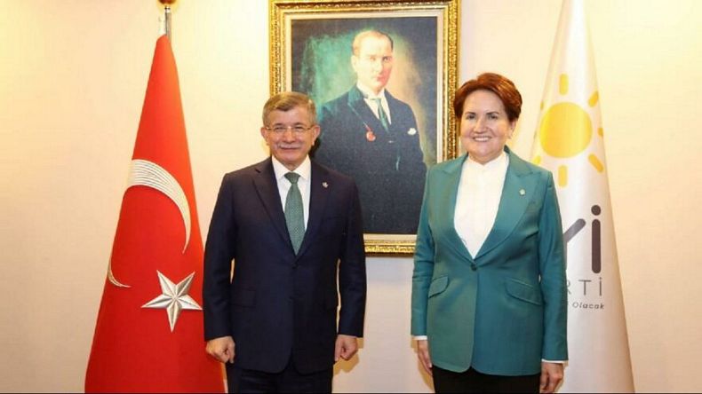 Davutoğlu’ndan Meral Akşener’e sürpriz ziyaret