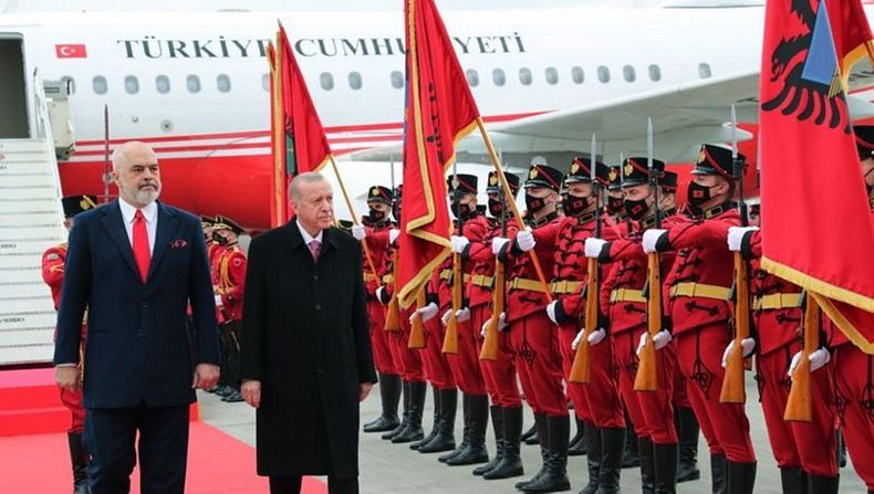 Erdoğan'dan Arnavutluk'ta açıklamalar