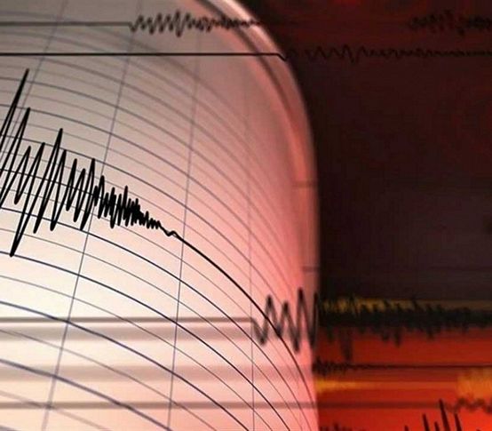 İzmir açıklarında deprem oldu