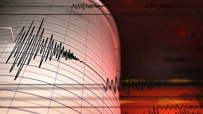 İzmir açıklarında yine deprem oldu