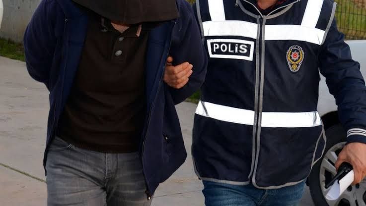Sosyal medyada Türk kadınına hakaret eden Suriye uyruklu 2 kişi gözaltında