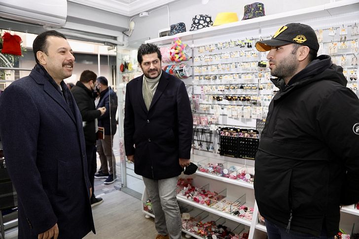 AK Partili Kaya'dan Soyer'e: Genel siyaseti bırak, belediye başkanlığını yap