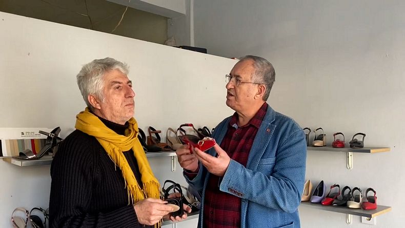 Ayakkabıcı esnafı CHP'li Sertel'e dert yandı: Böyle kriz görmedik